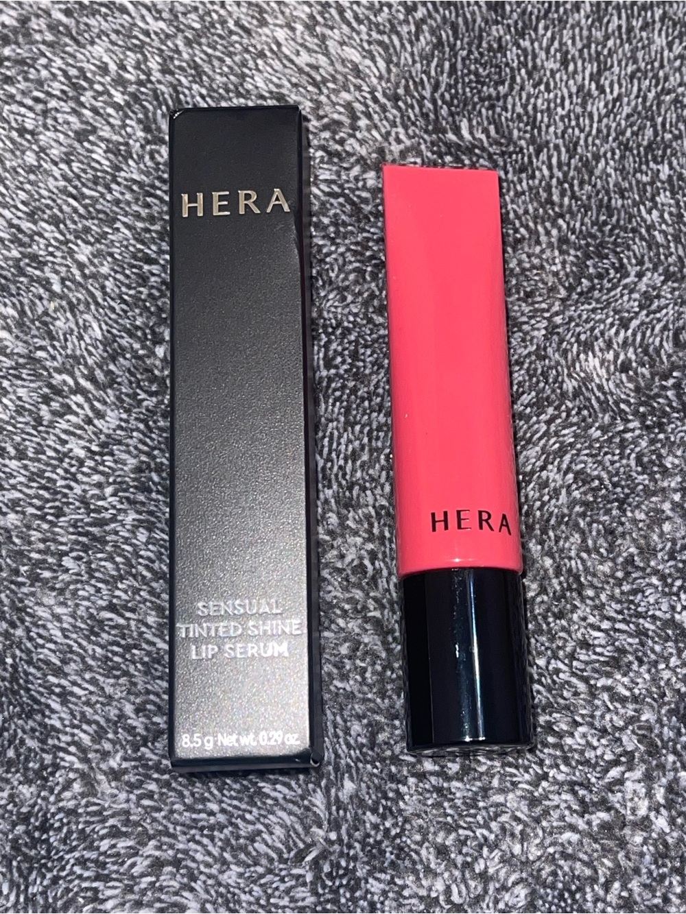 Hera Sensual Tinted Shine Lip Serum